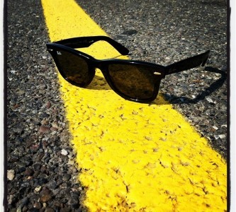 sunglasses-594353_640