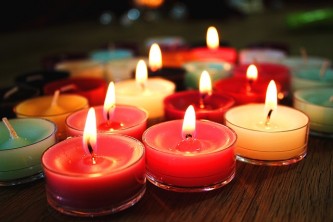 candles-1796739_640