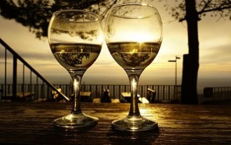 wine-glasses-5770258_640